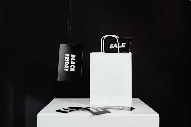 black-friday-tags-and-a-white-paperbag